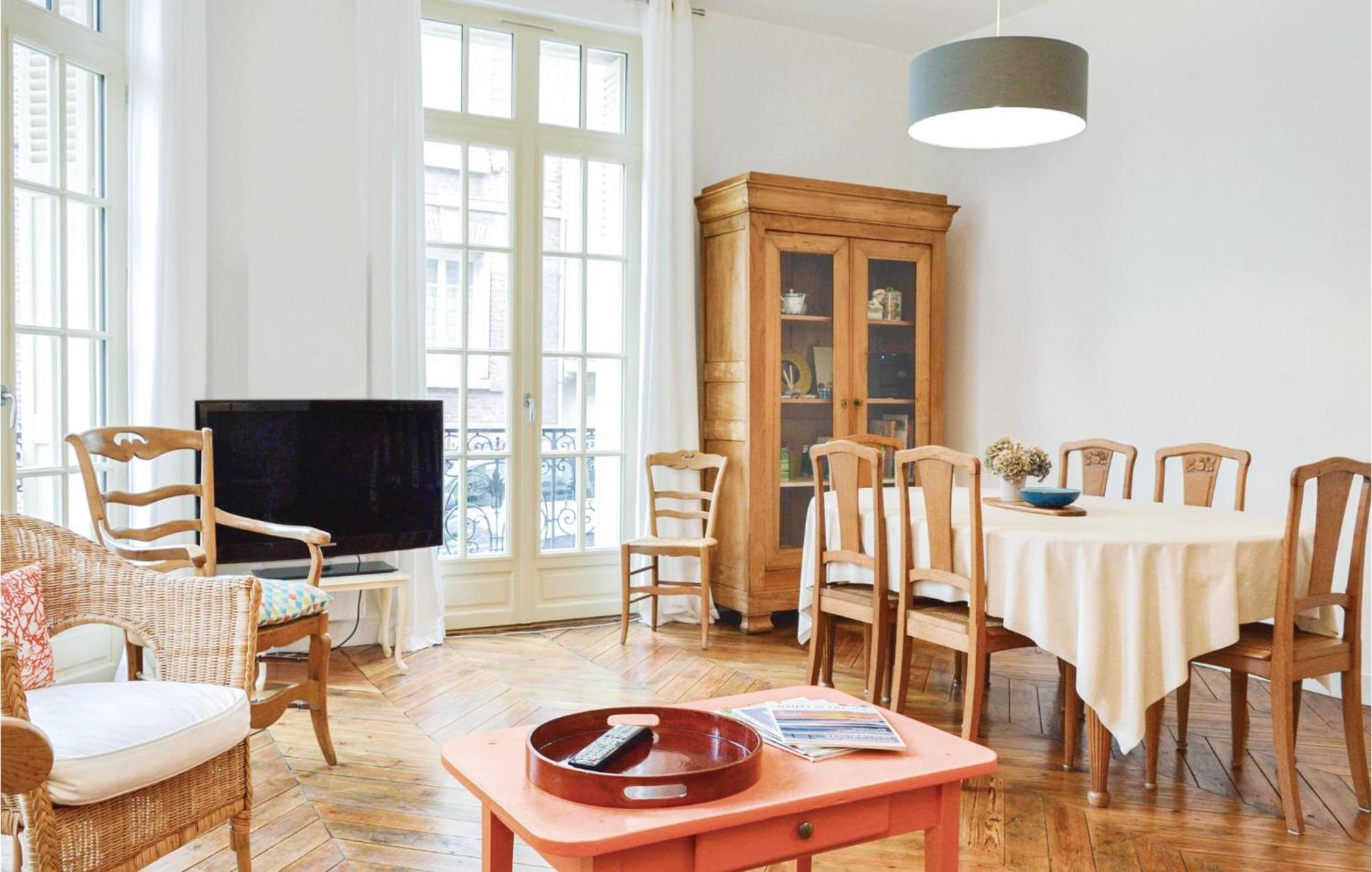 2 Bedroom Awesome Apartment In Mers-Les-Bains Extérieur photo